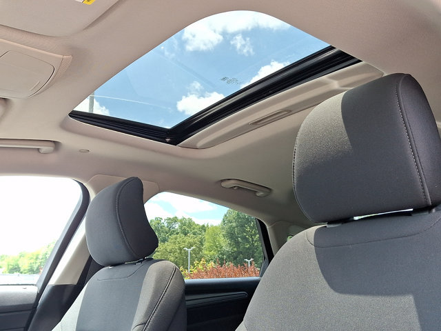 Certified 2019 Ford Fusion SE FWD image 21