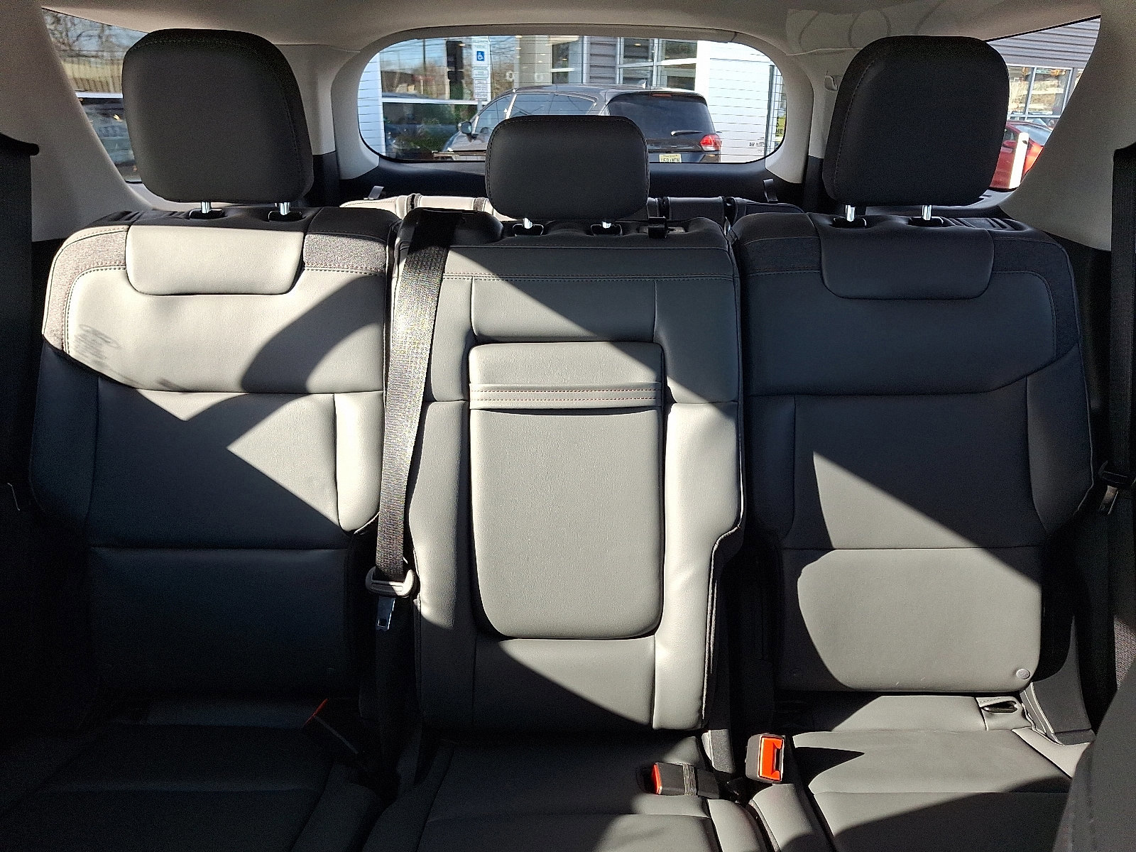 Certified 2026 Ford Explorer Active w/ Active Comfort Package image 19