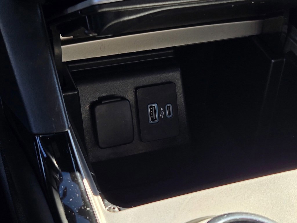 Certified 2022 Ford Explorer ST w/ ST Street Pack image 32