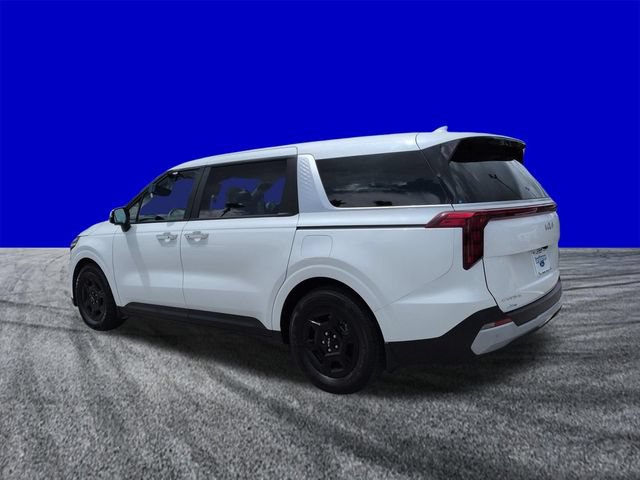 Used 2025 Kia Carnival FWD image 6