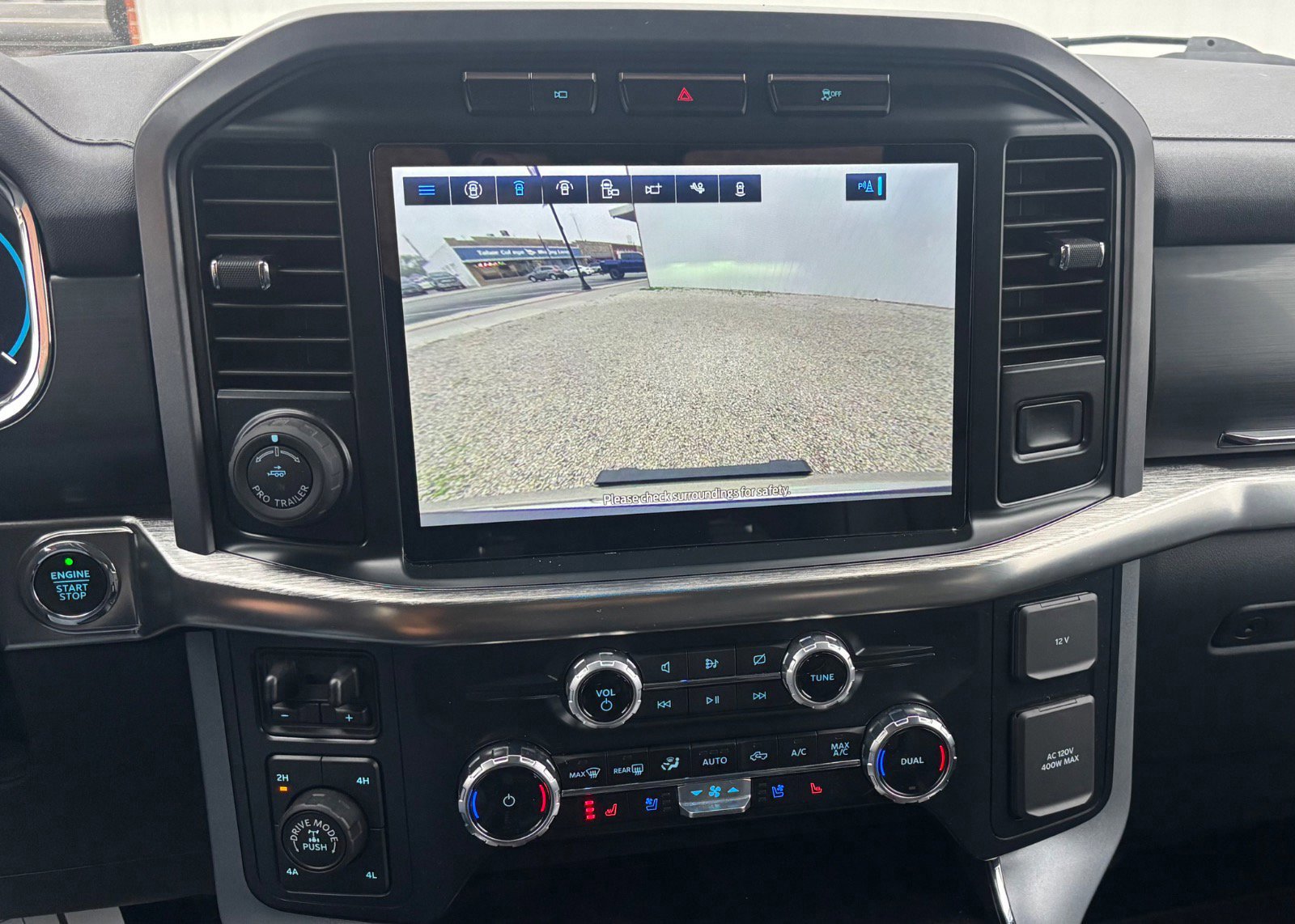 Certified 2022 Ford F150 Lariat image 38