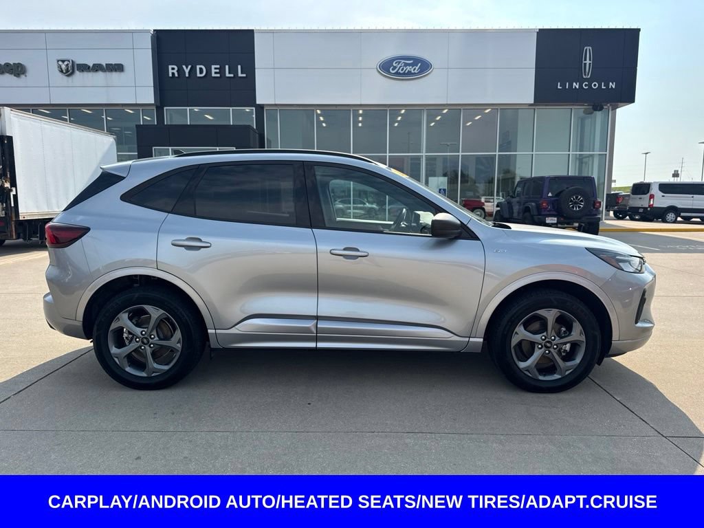 Certified 2024 Ford Escape ST-Line w/ Tech Pack #1 AWD/4WD image 2