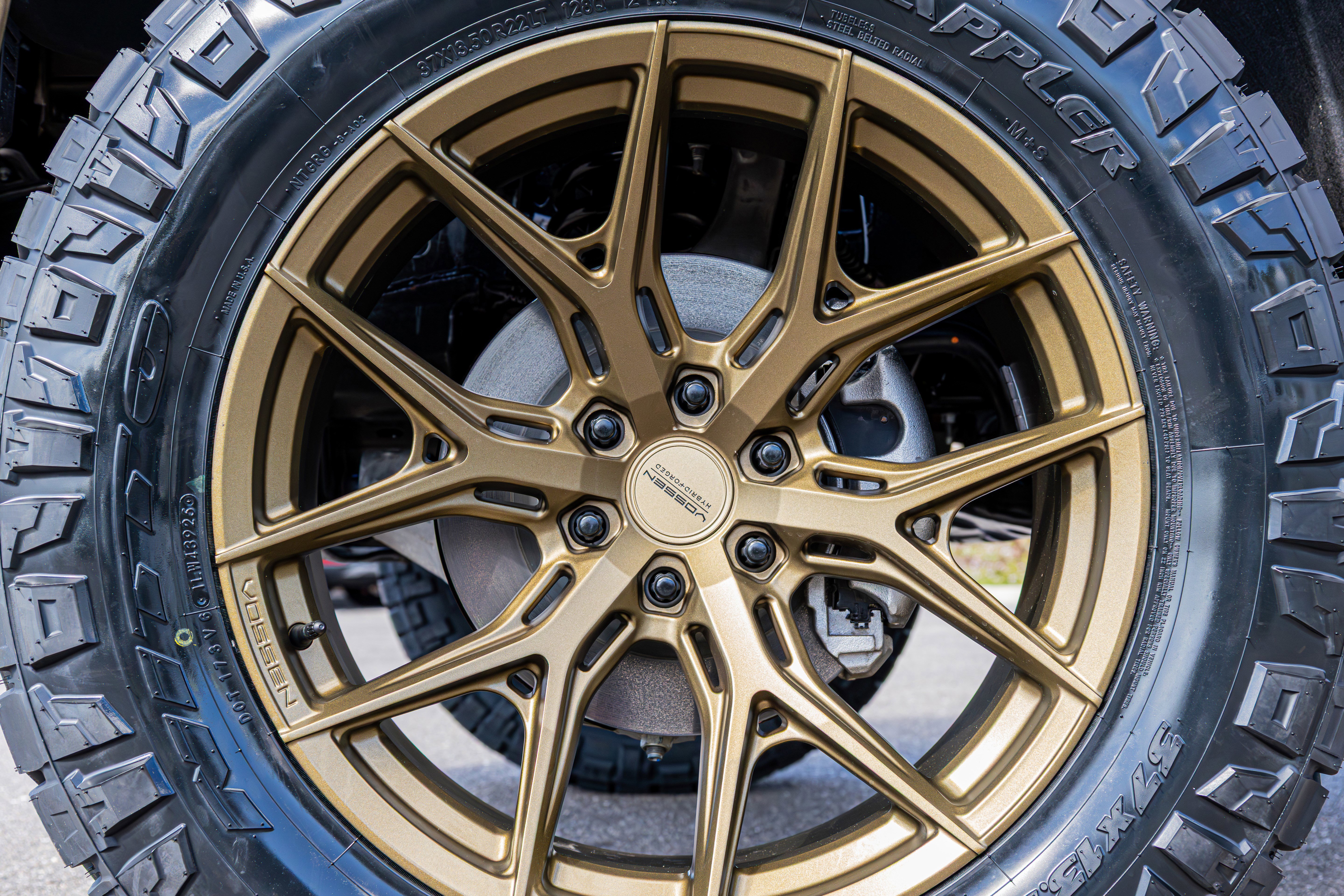 Certified 2025 Ford F150 Raptor w/ Equipment Group 803A Raptor R image 13