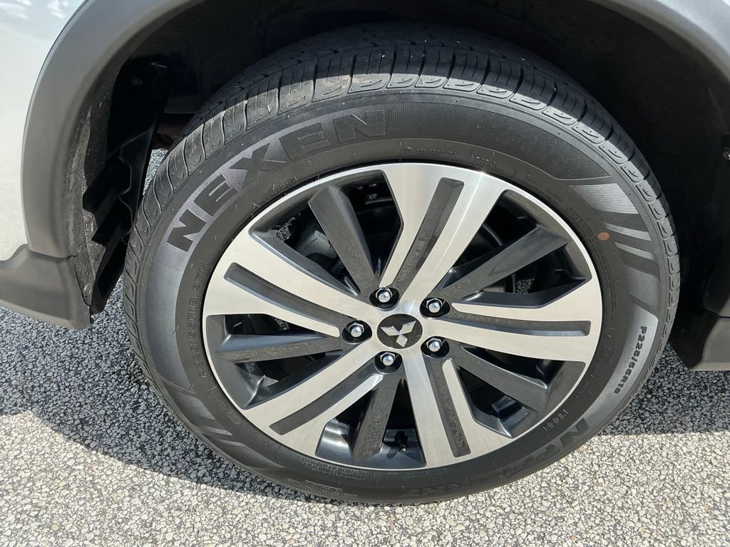 Used 2025 Mitsubishi Outlander Sport ES AWD/4WD image 18