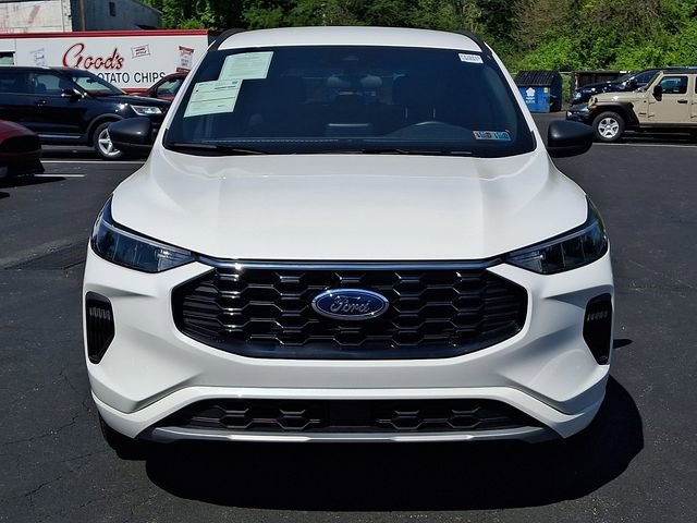 Certified 2023 Ford Escape ST-Line AWD/4WD image 3