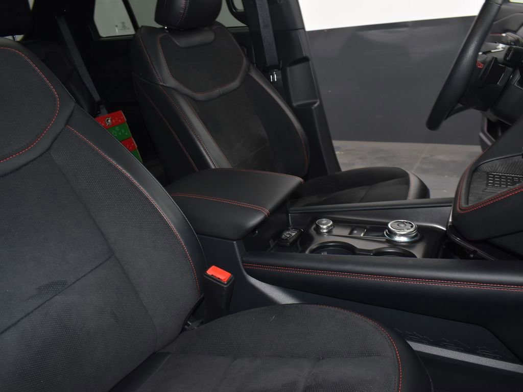 Certified 2025 Ford Explorer ST image 43