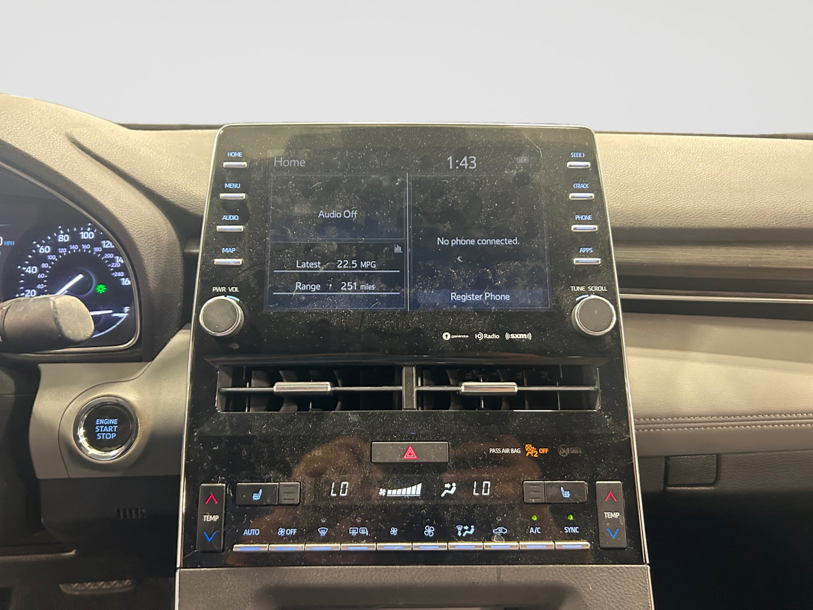 Used 2019 Toyota Avalon XLE FWD image 13