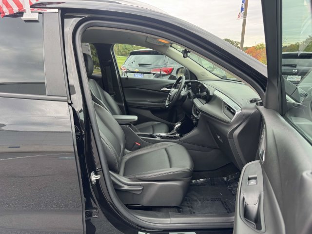 Used 2024 Buick Encore GX Sport Touring FWD image 12