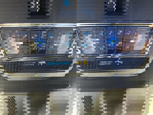 Certified 2023 Ford F150 Lariat w/ Equipment Group 502A High AWD/4WD image 32