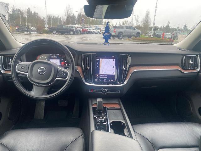 Used 2022 Volvo S60 B5 Momentum w/ Advanced Package image 6