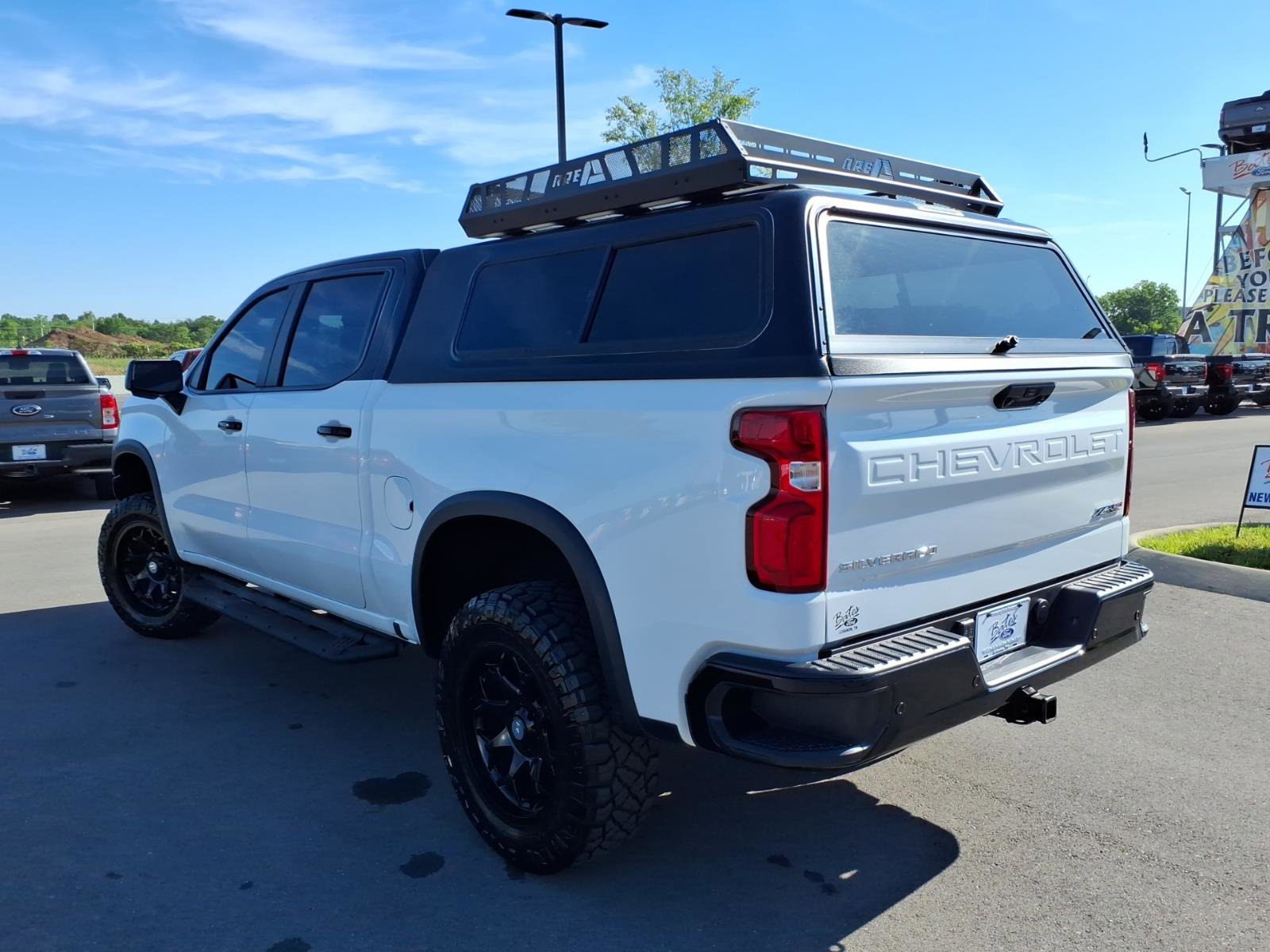 Used 2024 Chevrolet Silverado 1500 ZR2 w/ Technology Package AWD/4WD image 5