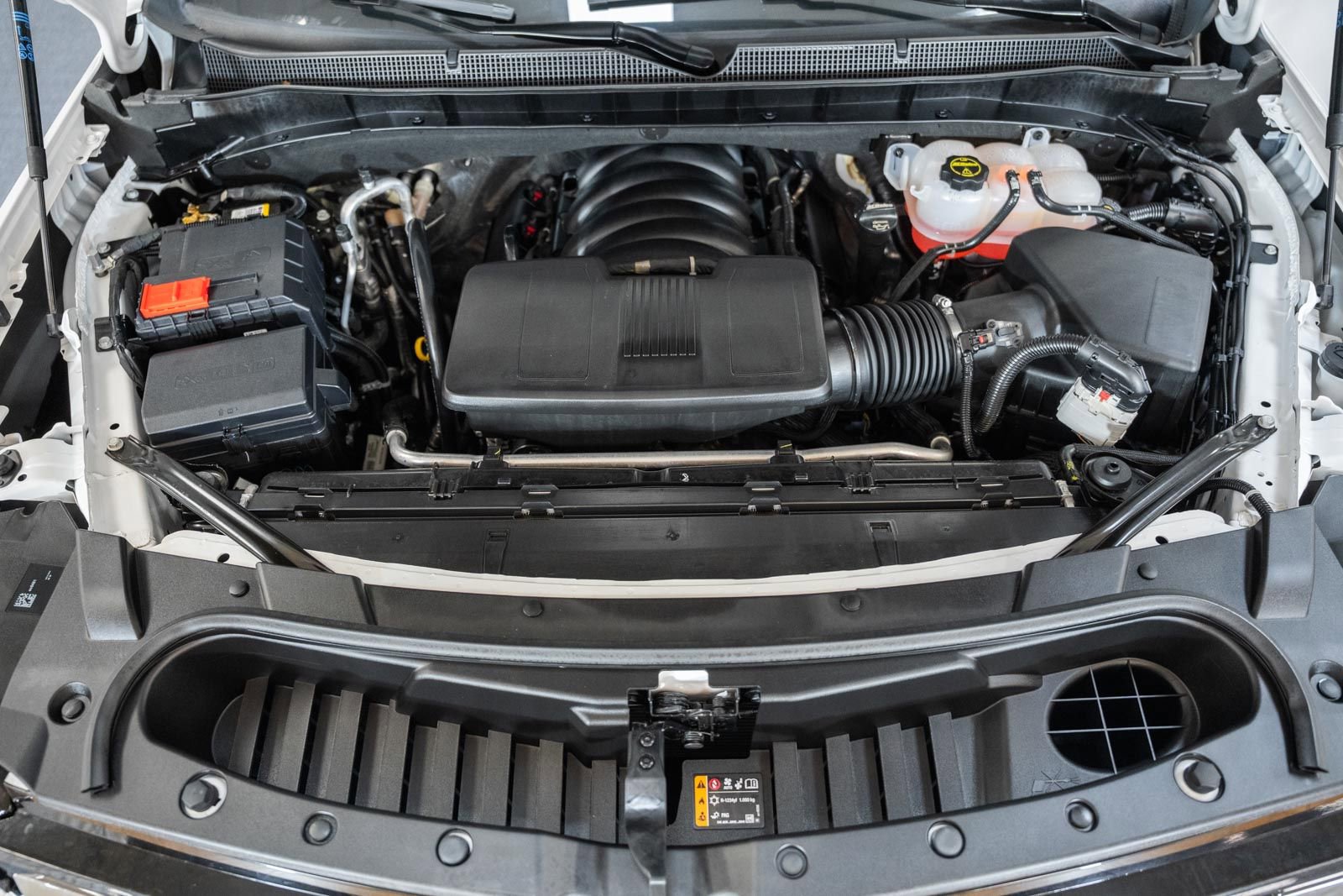 Used 2025 Chevrolet Tahoe Premier w/ Sun And Tow Package image 27