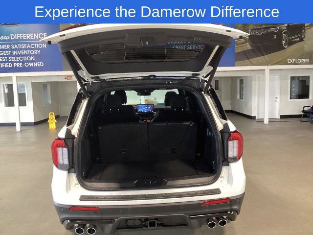 Certified 2025 Ford Explorer ST image 5