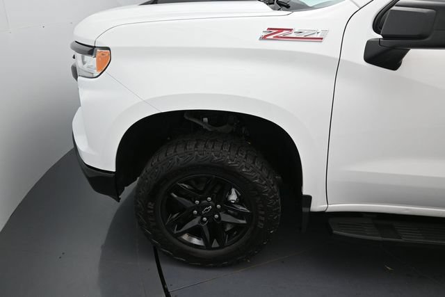 Used 2024 Chevrolet Silverado 1500 LT Trail Boss w/ Protection Package AWD/4WD image 9