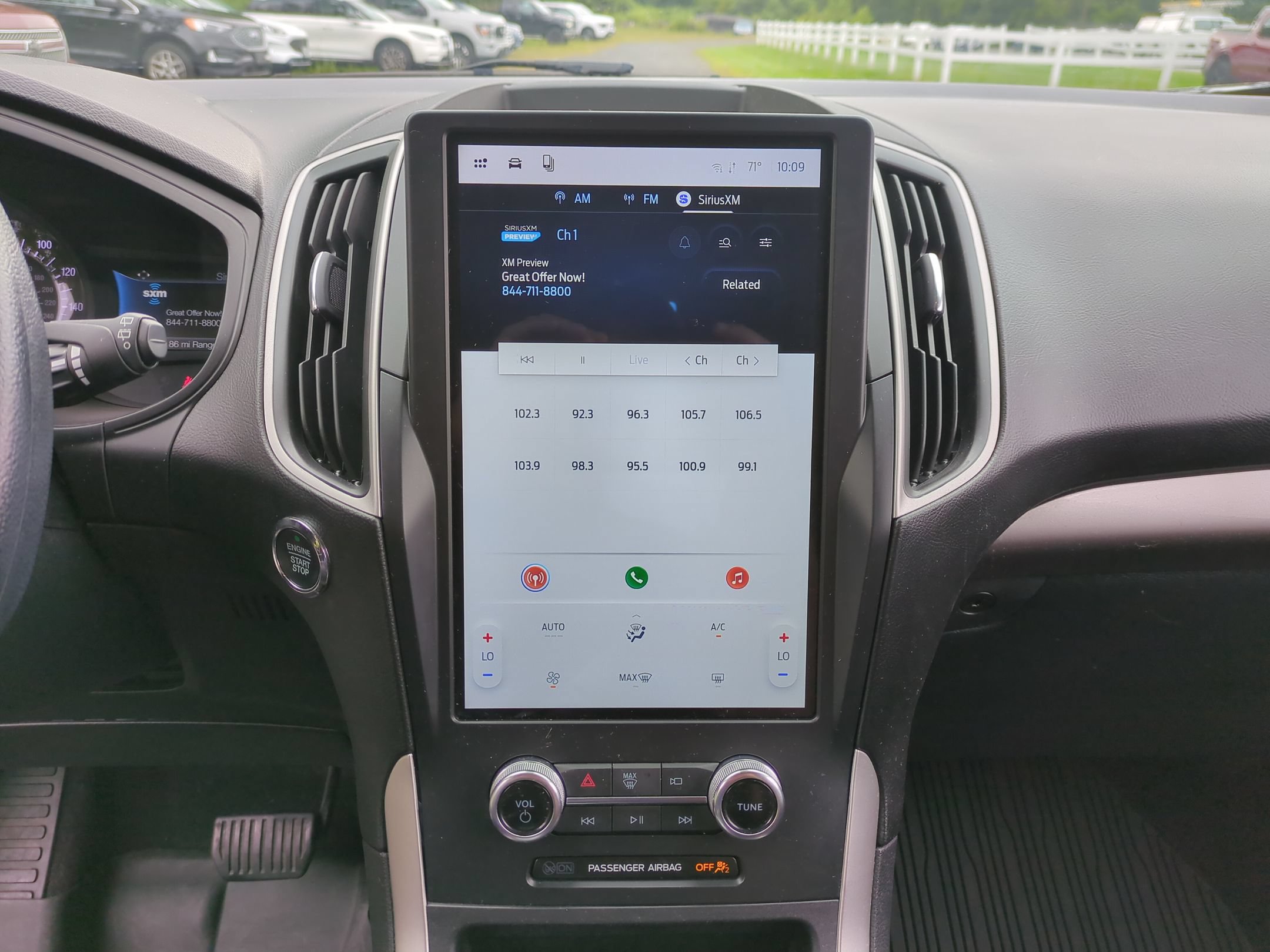 Certified 2024 Ford Edge SE w/ Black Appearance Package AWD/4WD image 15