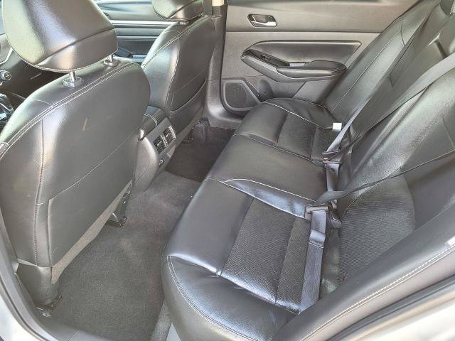 Used 2023 Nissan Altima 2.5 SL FWD image 12