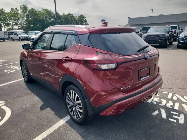 Used 2024 Nissan Kicks SV FWD image 7