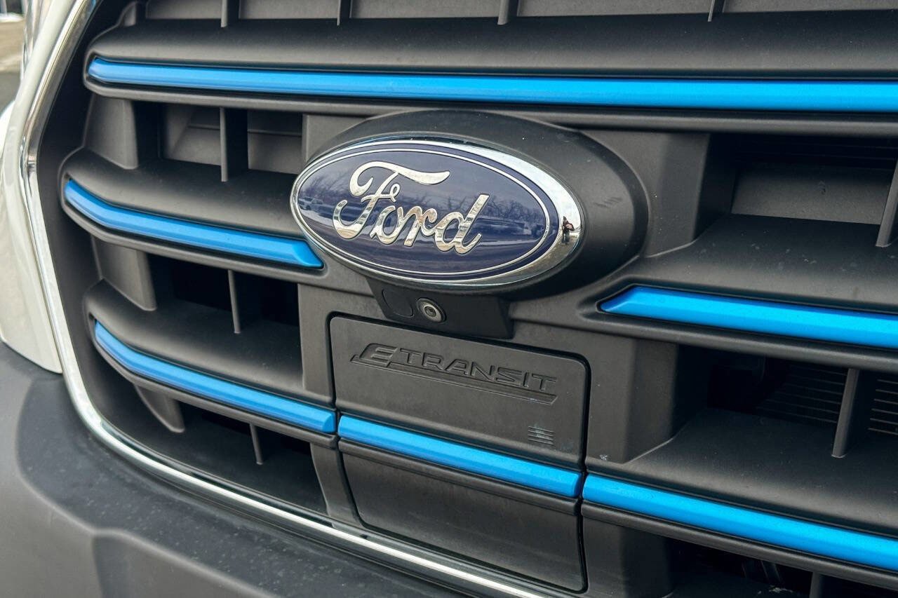 Certified 2022 Ford E-Transit 148 High Roof w/ Load Area Protection Package RWD image 9