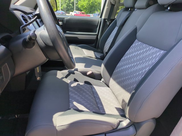 Used 2018 Toyota Tundra SR5 AWD/4WD image 15