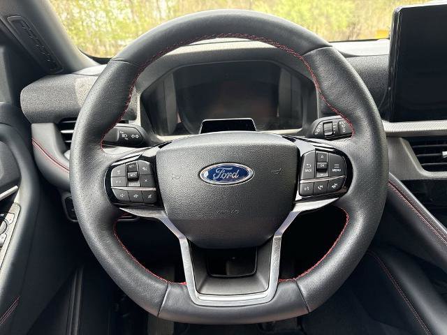 Certified 2025 Ford Explorer ST-Line AWD/4WD image 14