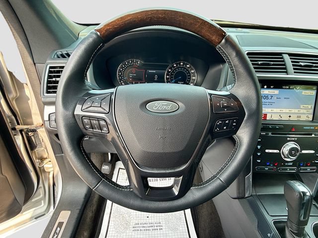 Certified 2017 Ford Explorer Platinum AWD/4WD image 14