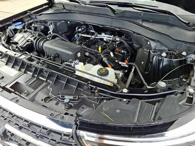 Certified 2024 Ford Explorer XLT w/ Equipment Group 202A image 28