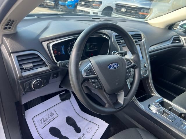 Certified 2019 Ford Fusion SE FWD image 7