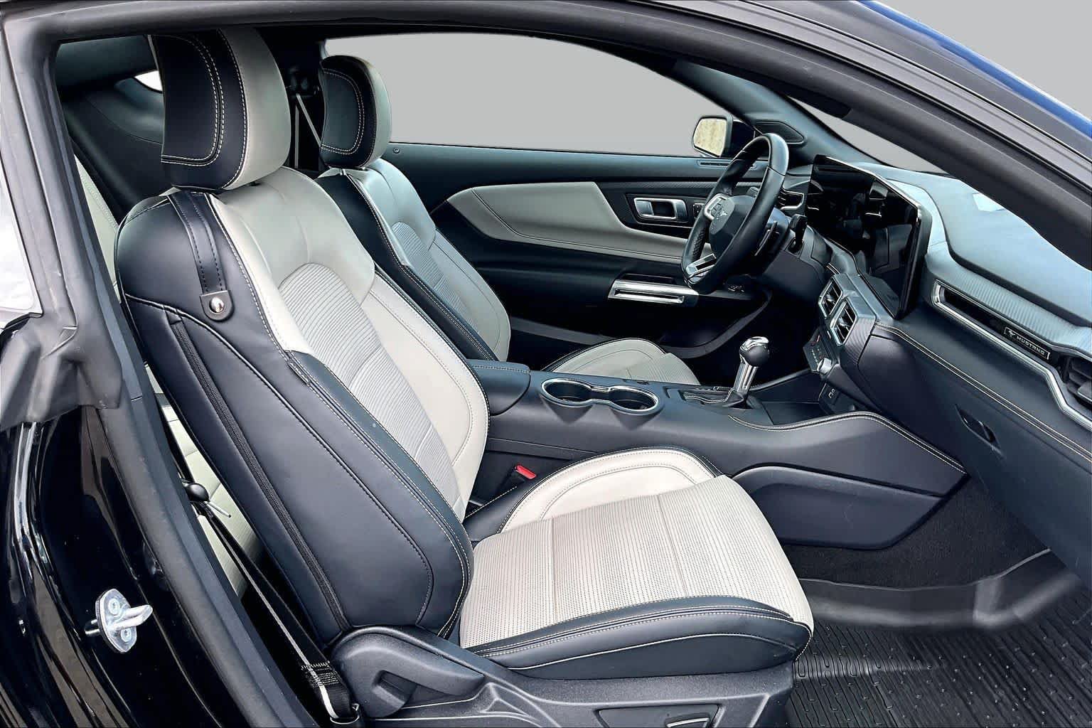 Certified 2025 Ford Mustang GT Premium RWD image 9