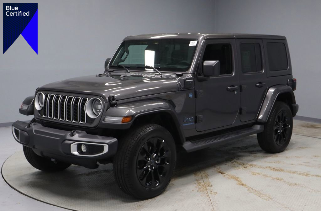 Used 2025 Jeep Wrangler Unlimited Sahara AWD/4WD image 1