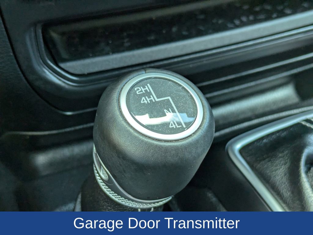 Used 2018 Jeep Wrangler Unlimited Sahara AWD/4WD image 24