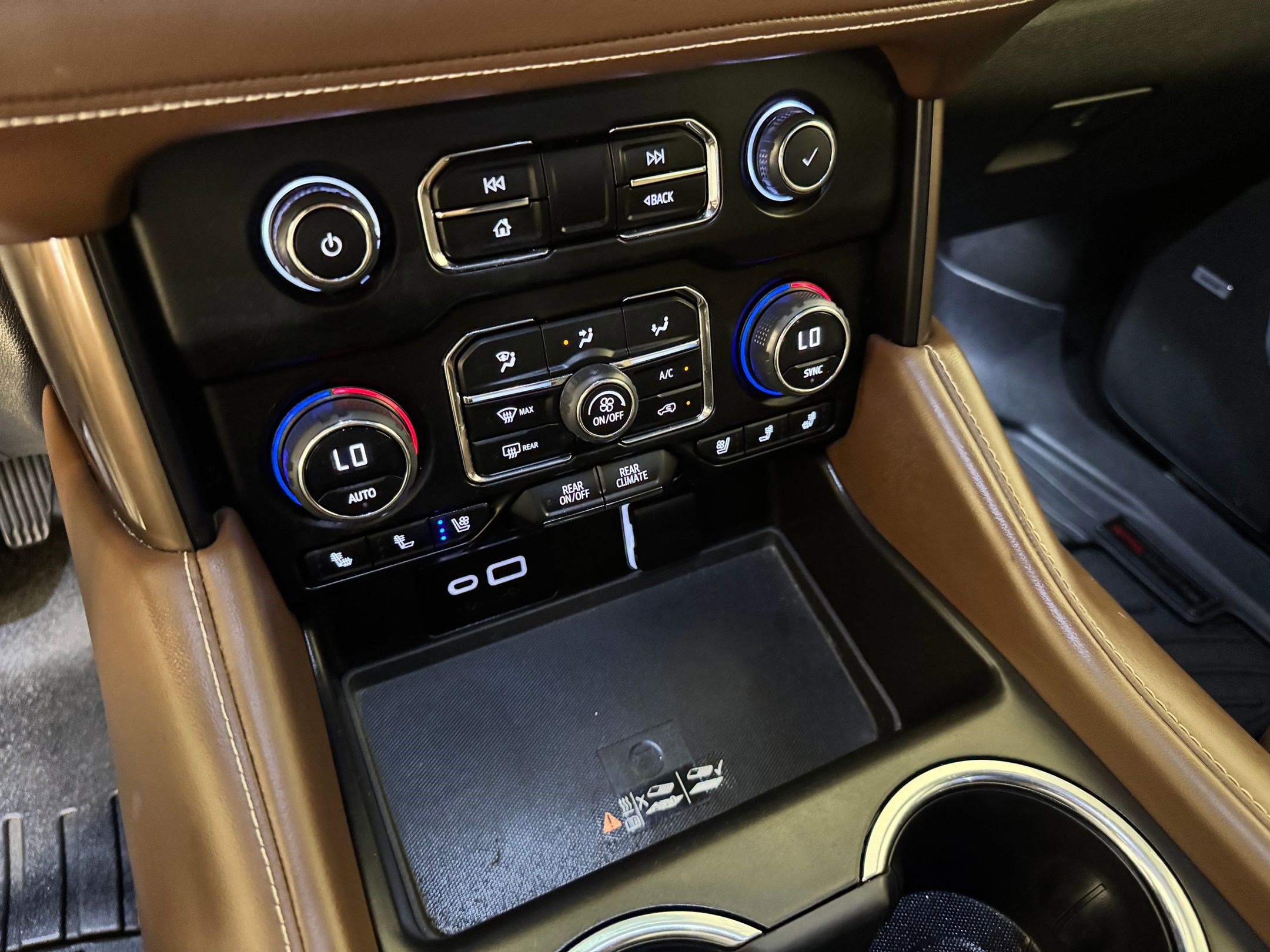 Used 2023 Chevrolet Tahoe High Country image 13