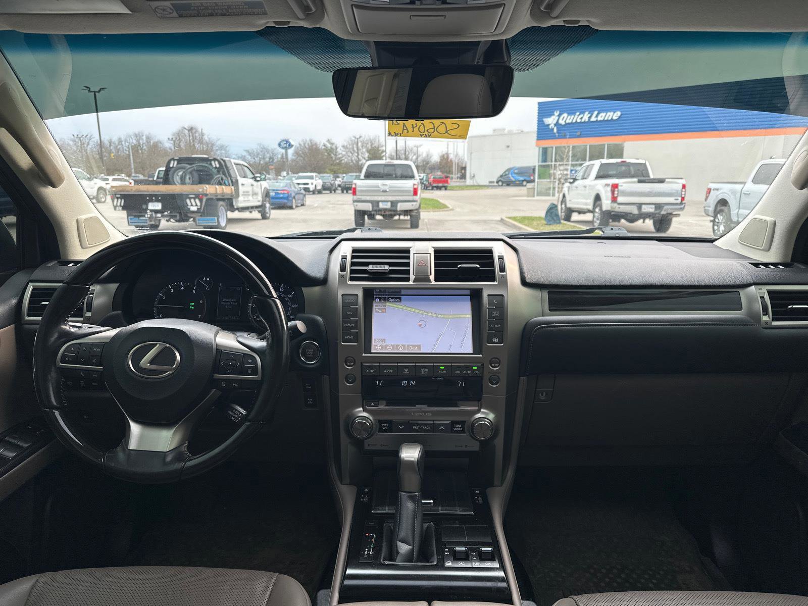 Used 2021 Lexus GX 460 Premium w/ Accessory Package image 9
