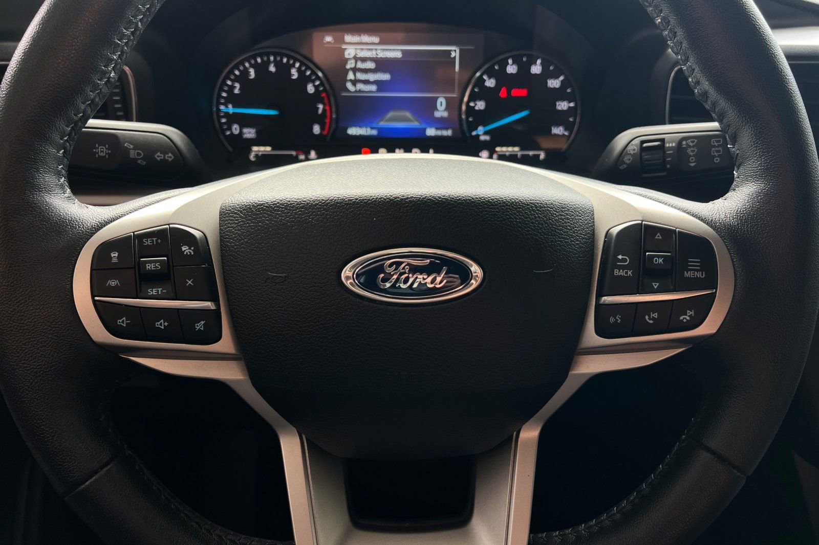 Certified 2022 Ford Explorer XLT w/ Equipment Group 202A AWD/4WD image 27