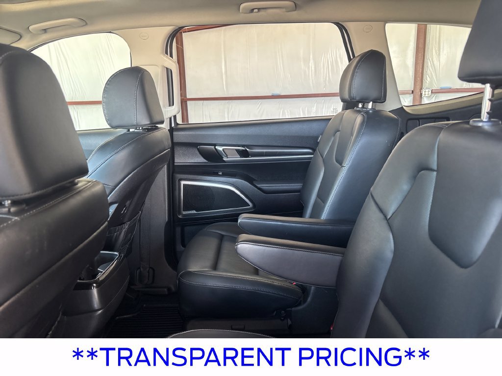 Used 2025 Kia Telluride S AWD/4WD image 38