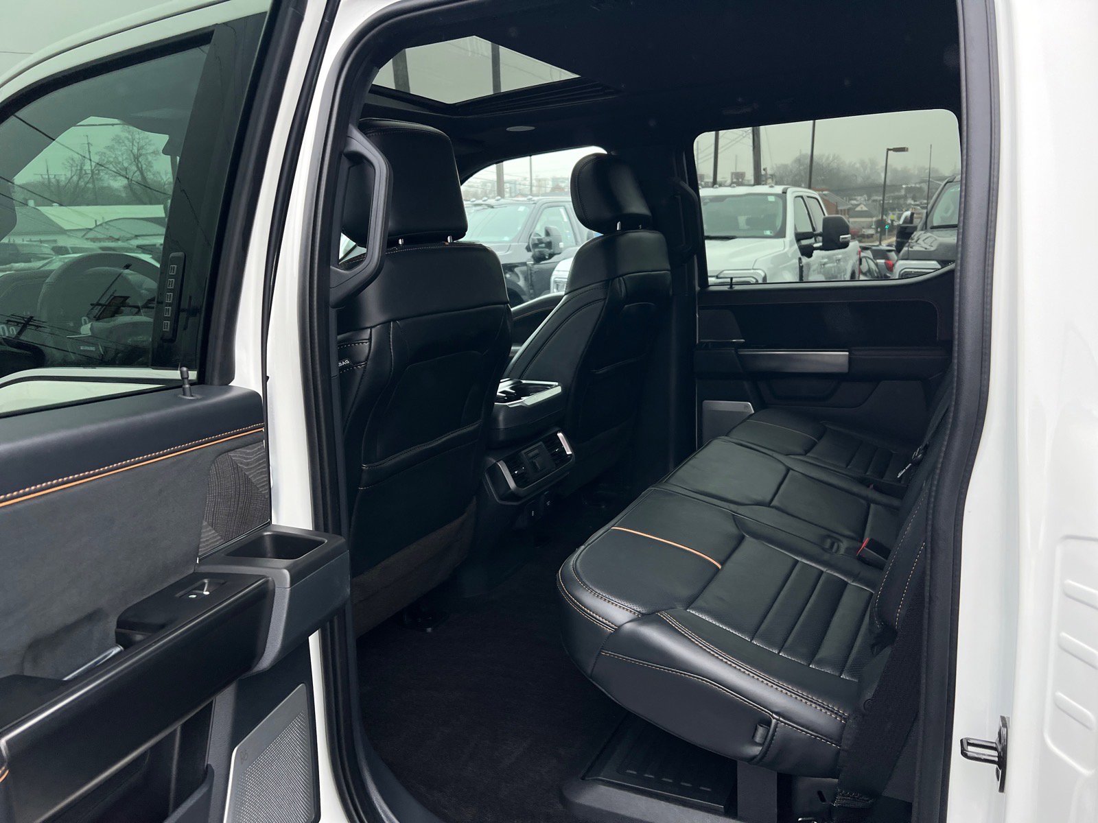 Certified 2022 Ford F150 Platinum w/ Equipment Group 701A High image 27