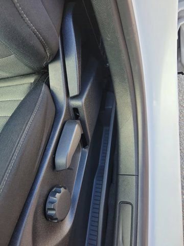 Certified 2024 Ford Edge SE w/ Black Appearance Package image 21