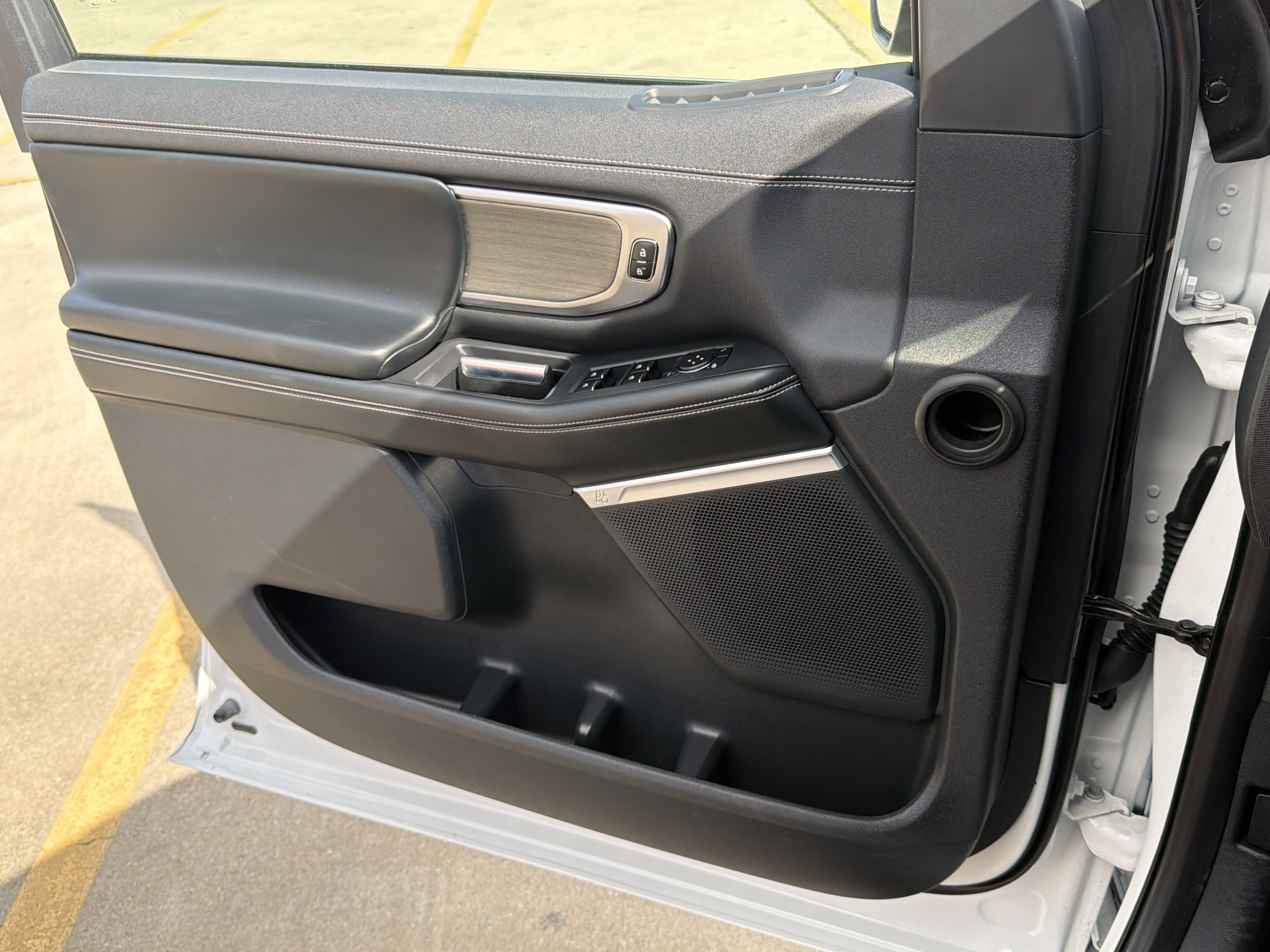 Certified 2025 Ford Expedition Platinum AWD/4WD image 23