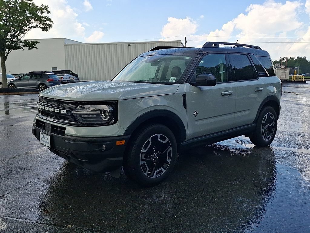 Certified 2023 Ford Bronco Sport Outer Banks w/ Tech Package AWD/4WD image 6