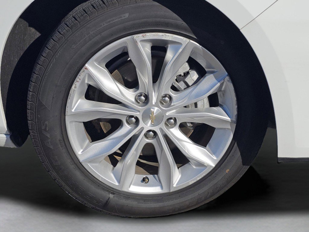 Used 2023 Chevrolet Malibu LT image 16