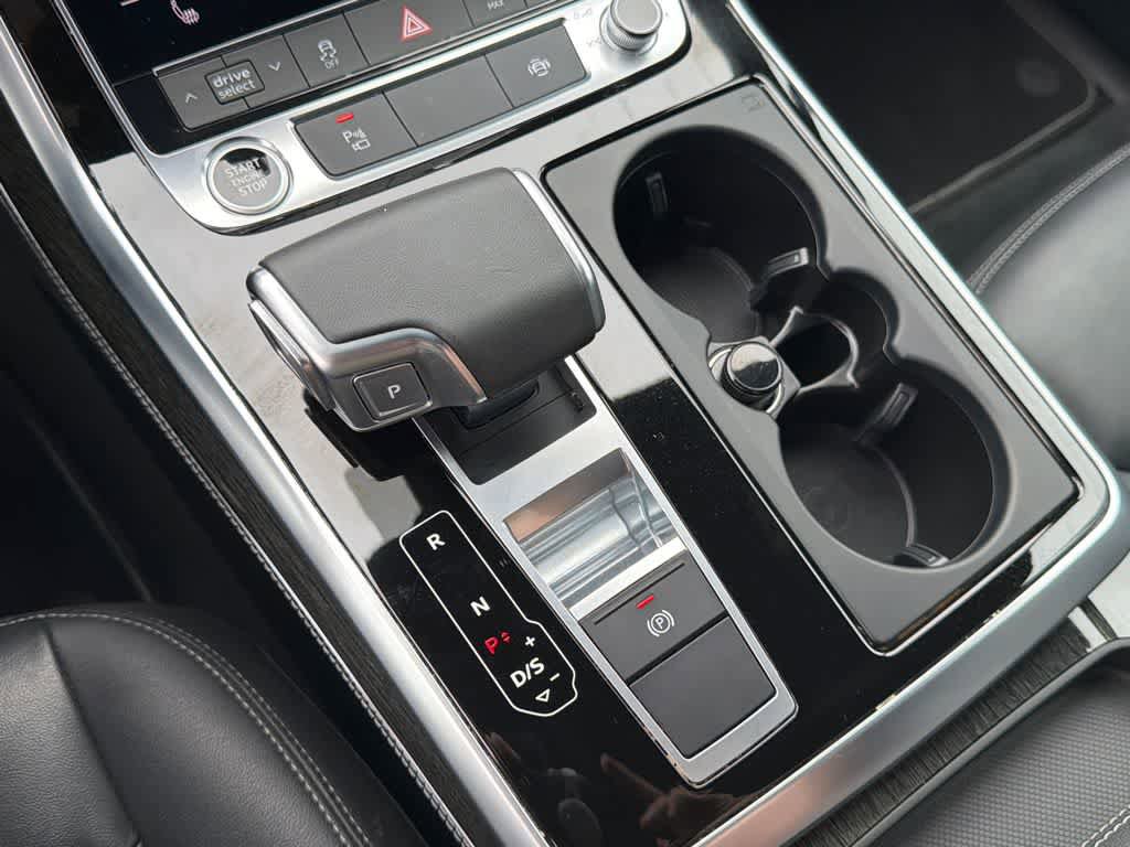 Used 2025 Audi Q7 3.0T Premium Plus AWD/4WD image 29