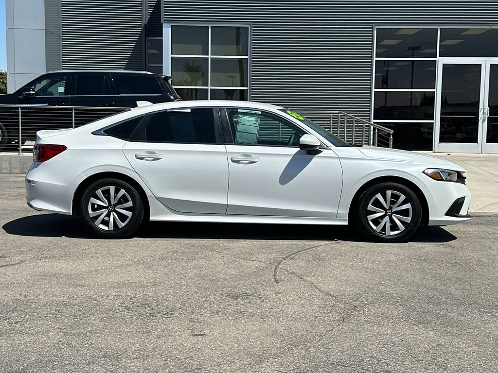 Used 2022 Honda Civic LX image 2