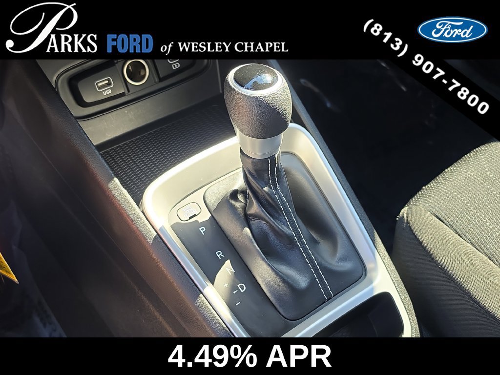 Used 2023 Hyundai Venue SE FWD image 25