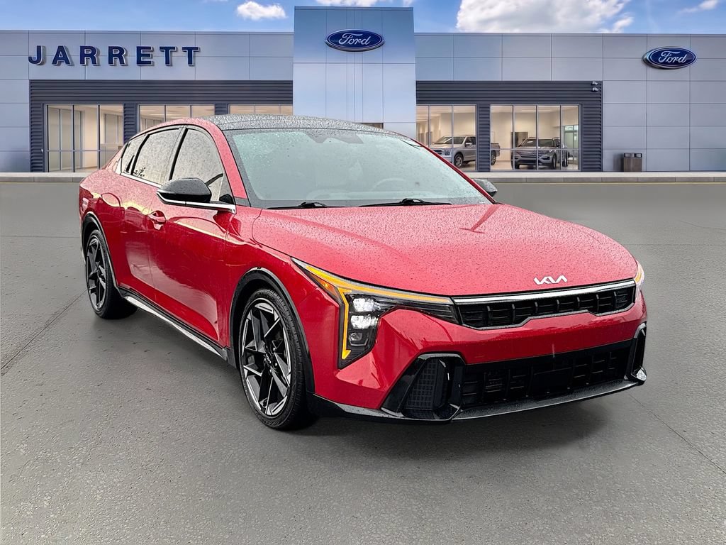 Used 2025 Kia K4 GT-Line w/ GT-Line Premium Package FWD image 1