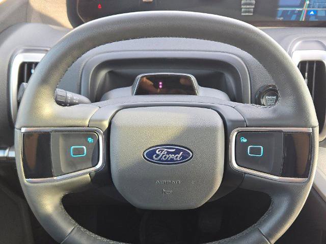 Certified 2025 Ford Expedition Active AWD/4WD image 38
