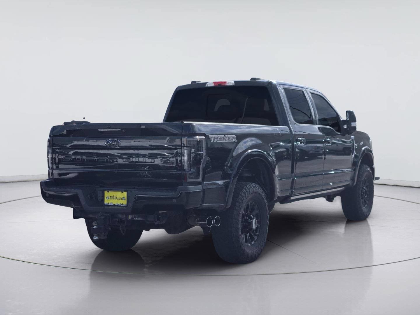 Certified 2022 Ford F250 Lariat w/ Tremor Off-Road Package AWD/4WD image 8