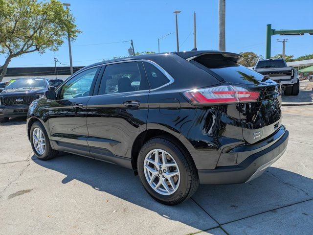 Certified 2023 Ford Edge SEL w/ Convenience Package image 2