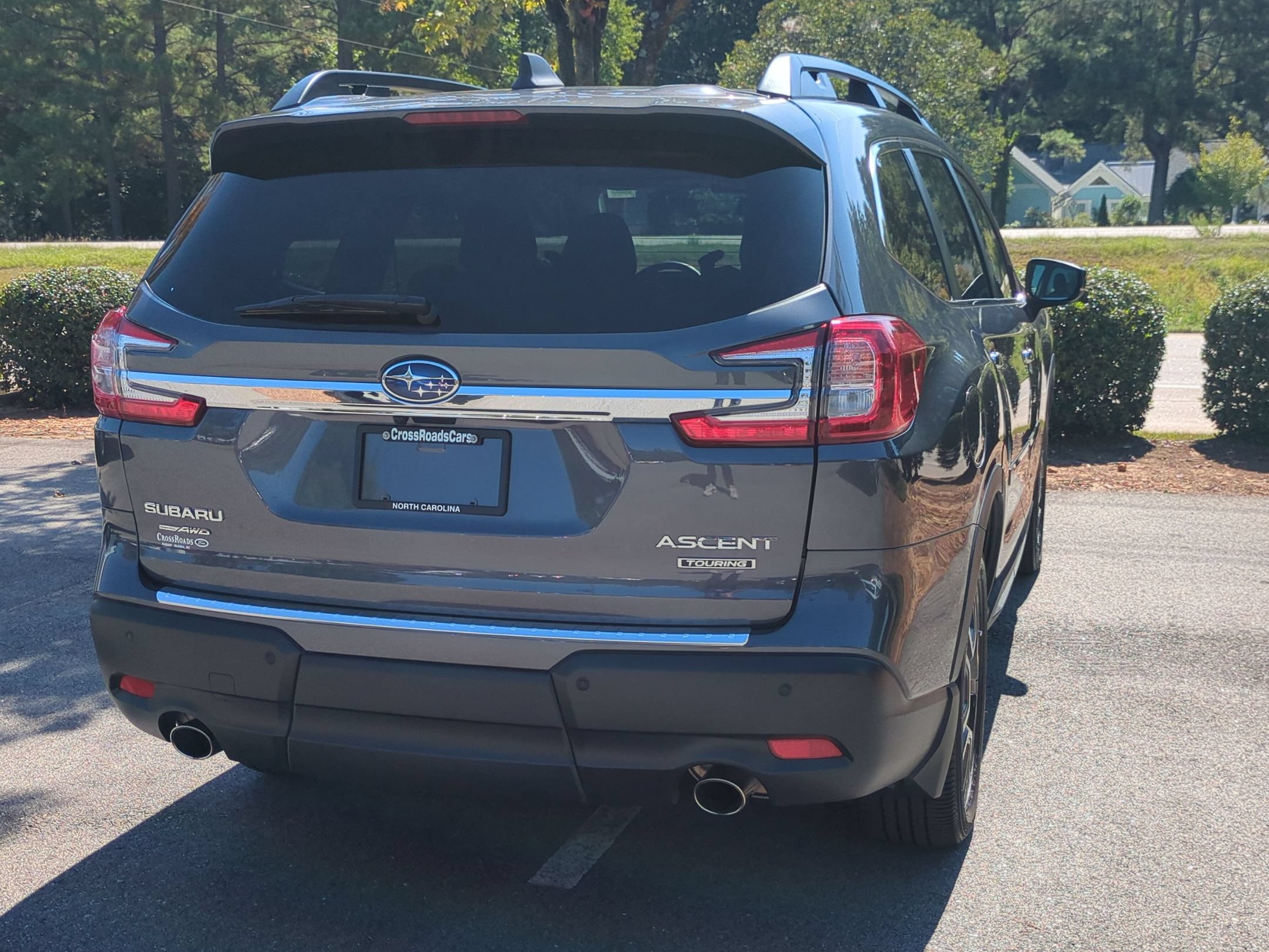 Used 2024 Subaru Ascent Touring w/ Popular Package #2 AWD/4WD image 3