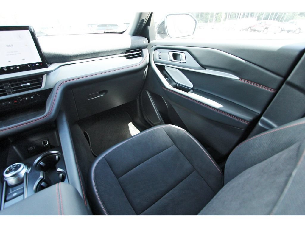Certified 2026 Ford Explorer ST AWD/4WD image 14