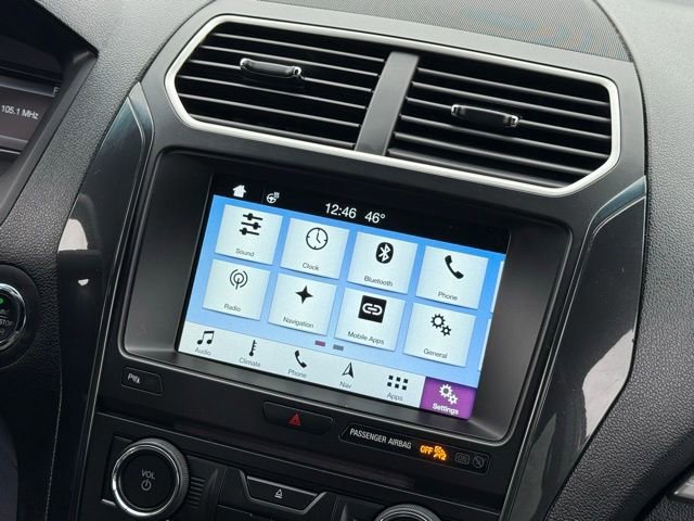 Certified 2017 Ford Explorer XLT w/ Equipment Group 202A image 37