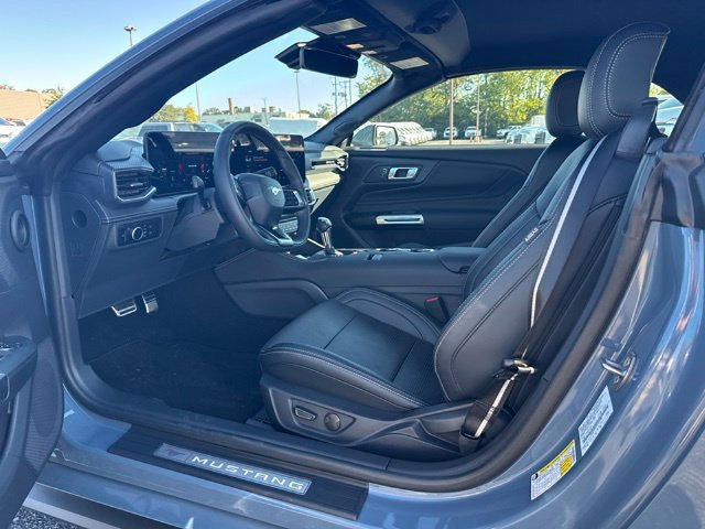 Certified 2025 Ford Mustang Premium RWD image 12